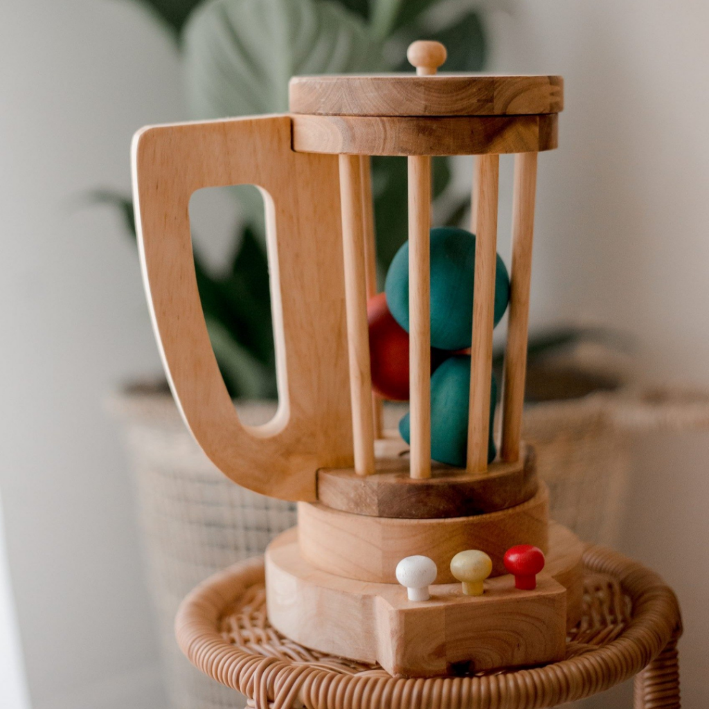 button to buy kids wooden blender