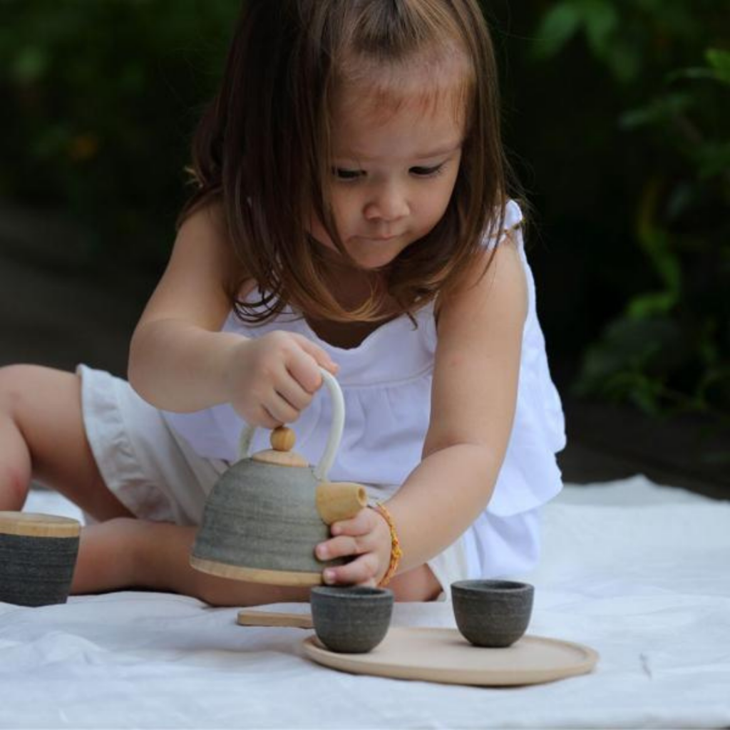 button to buy kids wooden tea set